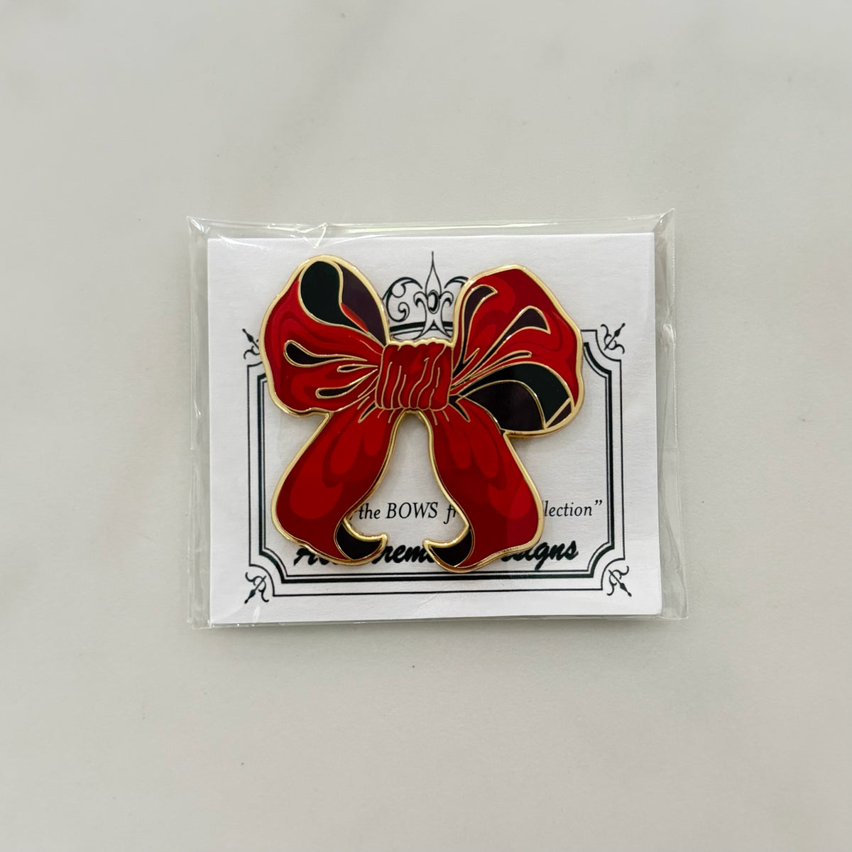 Red Bow Needle Minder