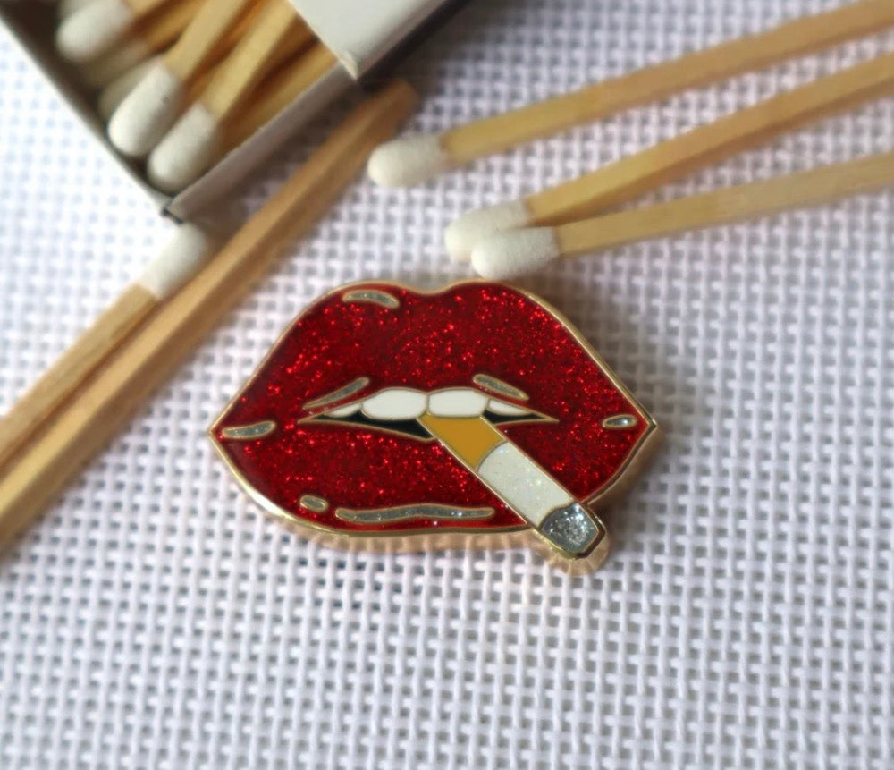 Hot Lips Needle Minder