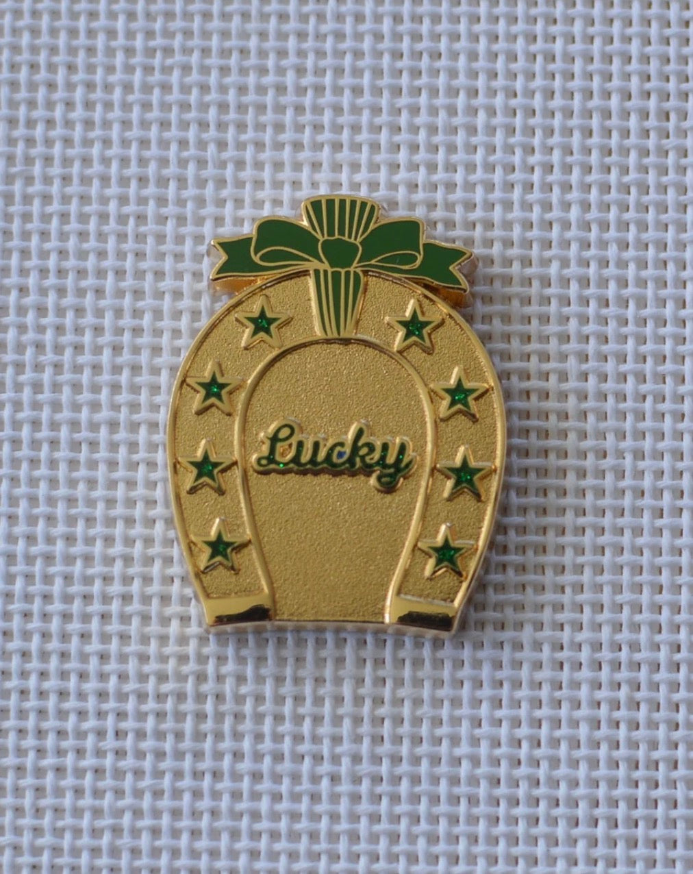 Lucky Horseshoe Needle Minder
