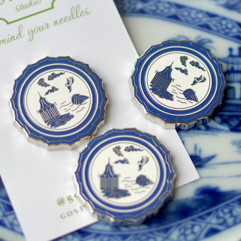 Blue Canton Plate Needleminder