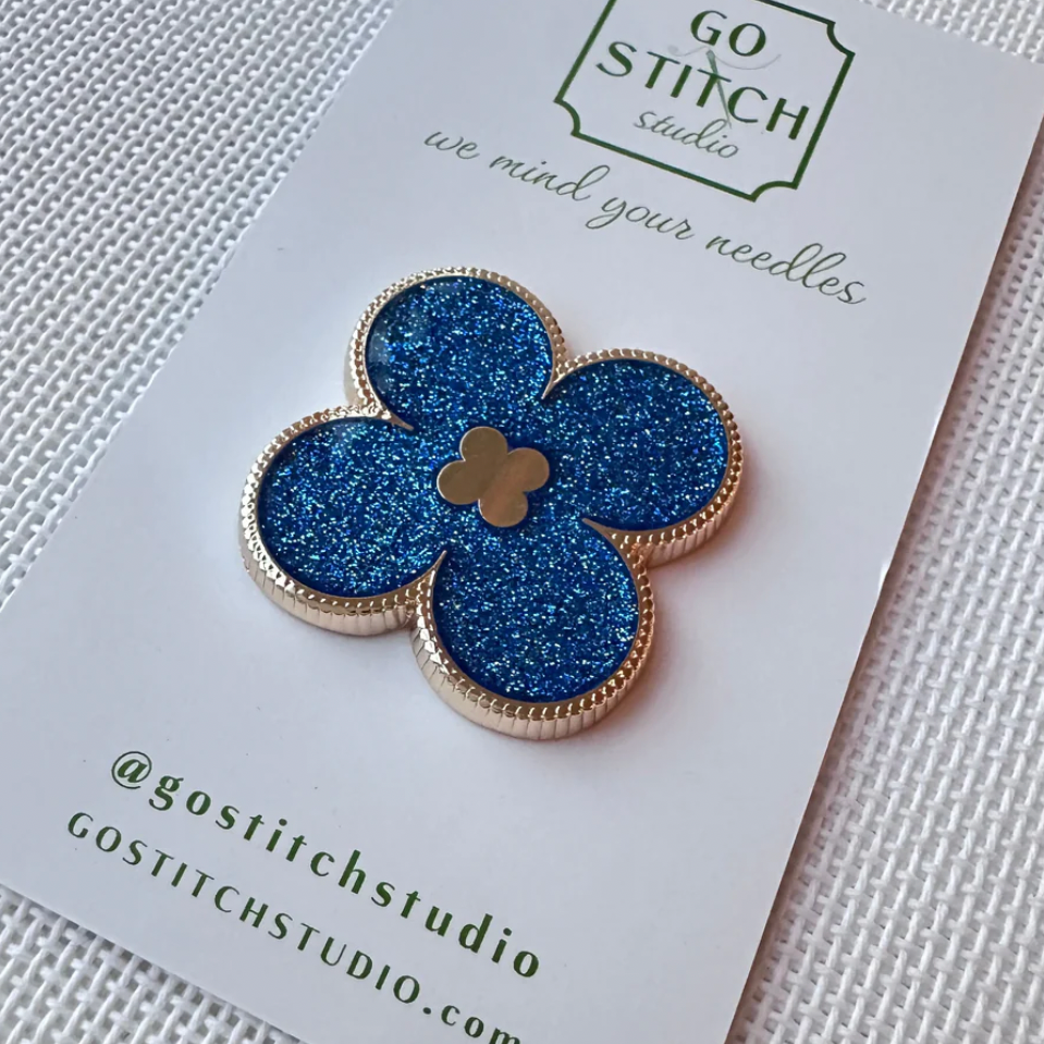 Lapis Lazuli Glitter Clover Needleminder